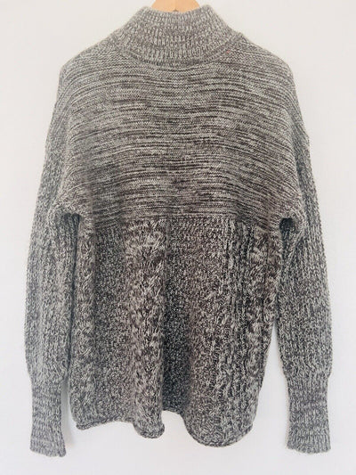 VERA WANG Gray Chunky Sweater Sz XL Cable Knit Long Sleeve Hi-Low Mixed Pattern