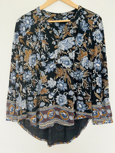 LUCKY BRAND Floral Jersey Knit Blouse Sz PS Hi-Low V-Neck Button Boho Western