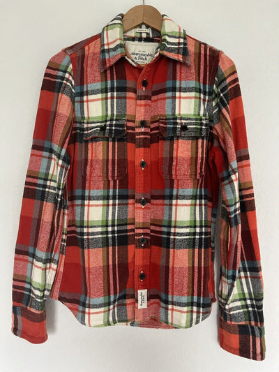 HOLLISTER Red Plaid Heavy Flannel Shirt Sz S Long Sleeve Botton Down Outdoors