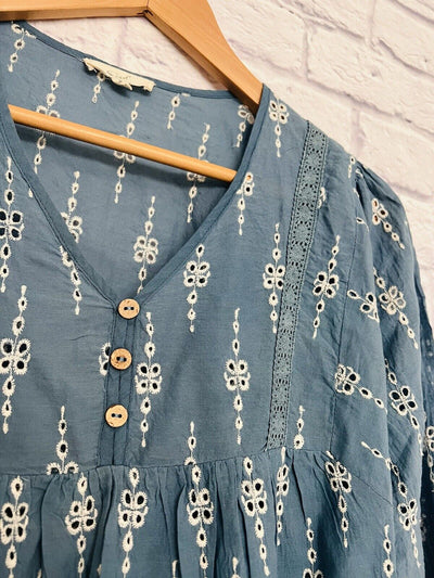 EASEL Blue Eyelet Baby Doll Top Sz L Embroidered Balloon Elastic Sleeves Boho