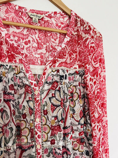 LUCKY BRAND Floral Sheer Blouse Sz XS Long Sleeve Botton Down V-Neck Boho