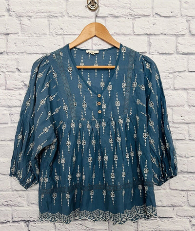 EASEL Blue Eyelet Baby Doll Top Sz L Embroidered Balloon Elastic Sleeves Boho