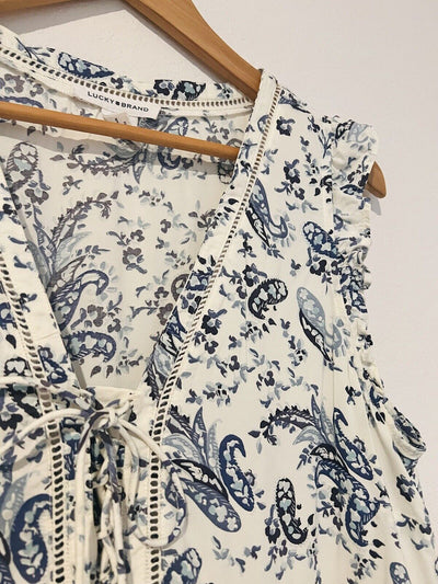 LUCKY BRAND Blue Paisley Dress Sz L Sleeveless Ruffle Tie Neck Crochet Boho