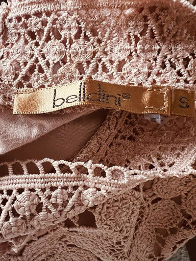 BELLDINI Mixed Media Top Sz S Crochet Knot Jersey Sleeveless Crop Boho Blouse