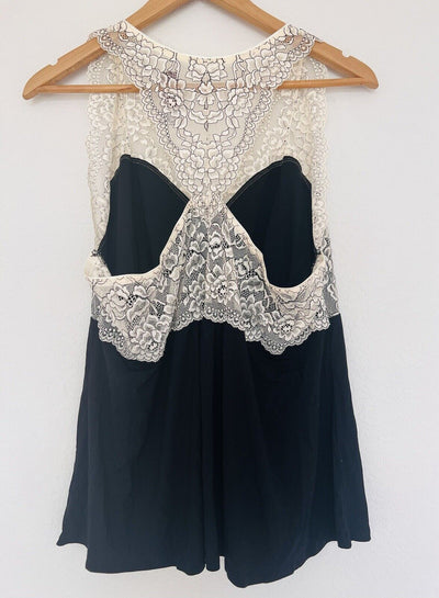 ADORE ME NWT Ivory/Black Lace Racerback Top Sz X2 Plus Tank