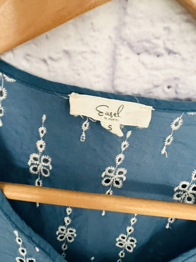 EASEL Blue Eyelet Baby Doll Top Sz L Embroidered Balloon Elastic Sleeves Boho