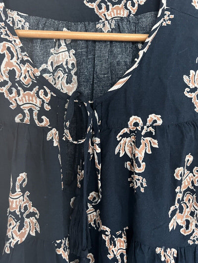 ALTAR’D STATE Navy Blue Paisley Bell Sleeve Boho Blouse Sz Medium