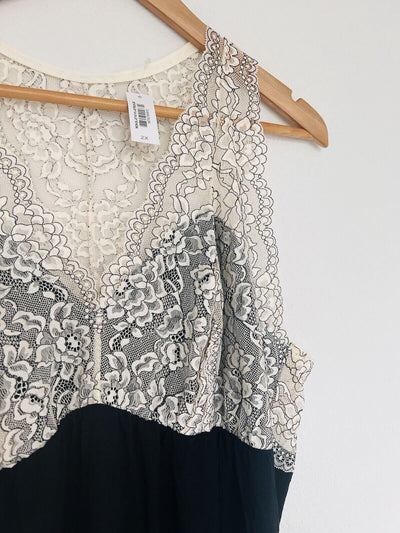 ADORE ME NWT Ivory/Black Lace Racerback Top Sz X2 Plus Tank