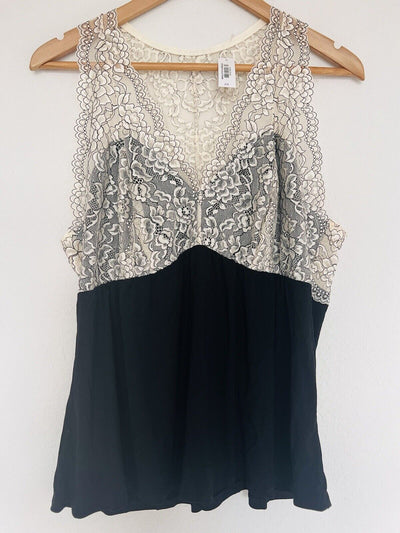 ADORE ME NWT Ivory/Black Lace Racerback Top Sz X2 Plus Tank