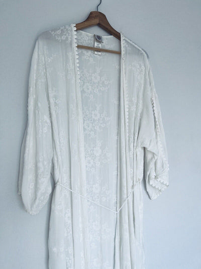 IN BLOOM by Jonquil Tie Wrap Kimono Robe White Floral Embroidered Fairy Boho