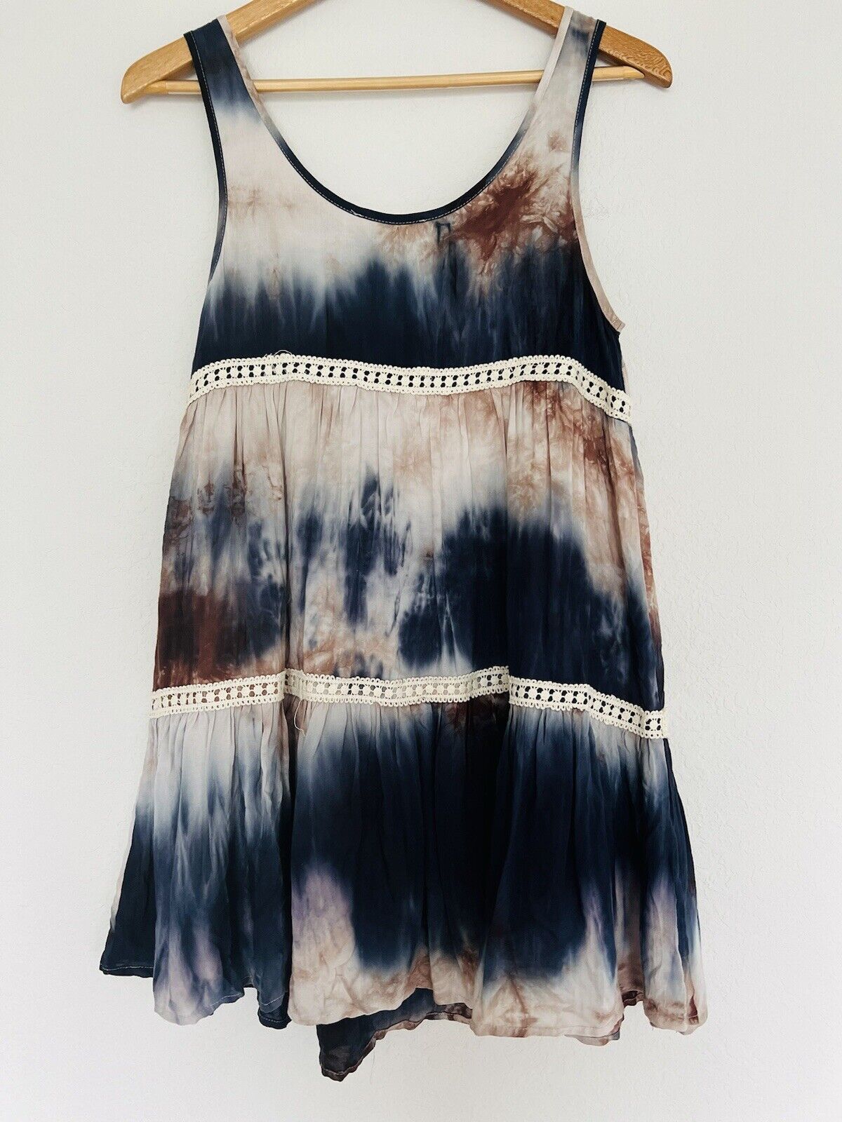 ENTRO NWT Tie Dye Tiered Tunic Dress Sz S Flowy Crochet Trim Lined Boho Western