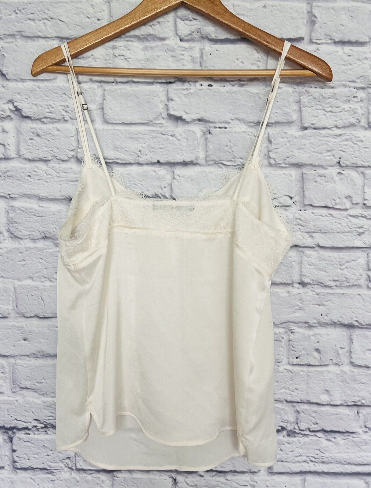 ABERCROMBIE & FITCH Camisole Tank Top Ivory Button Lace Trim Sz S Fairy Romantic