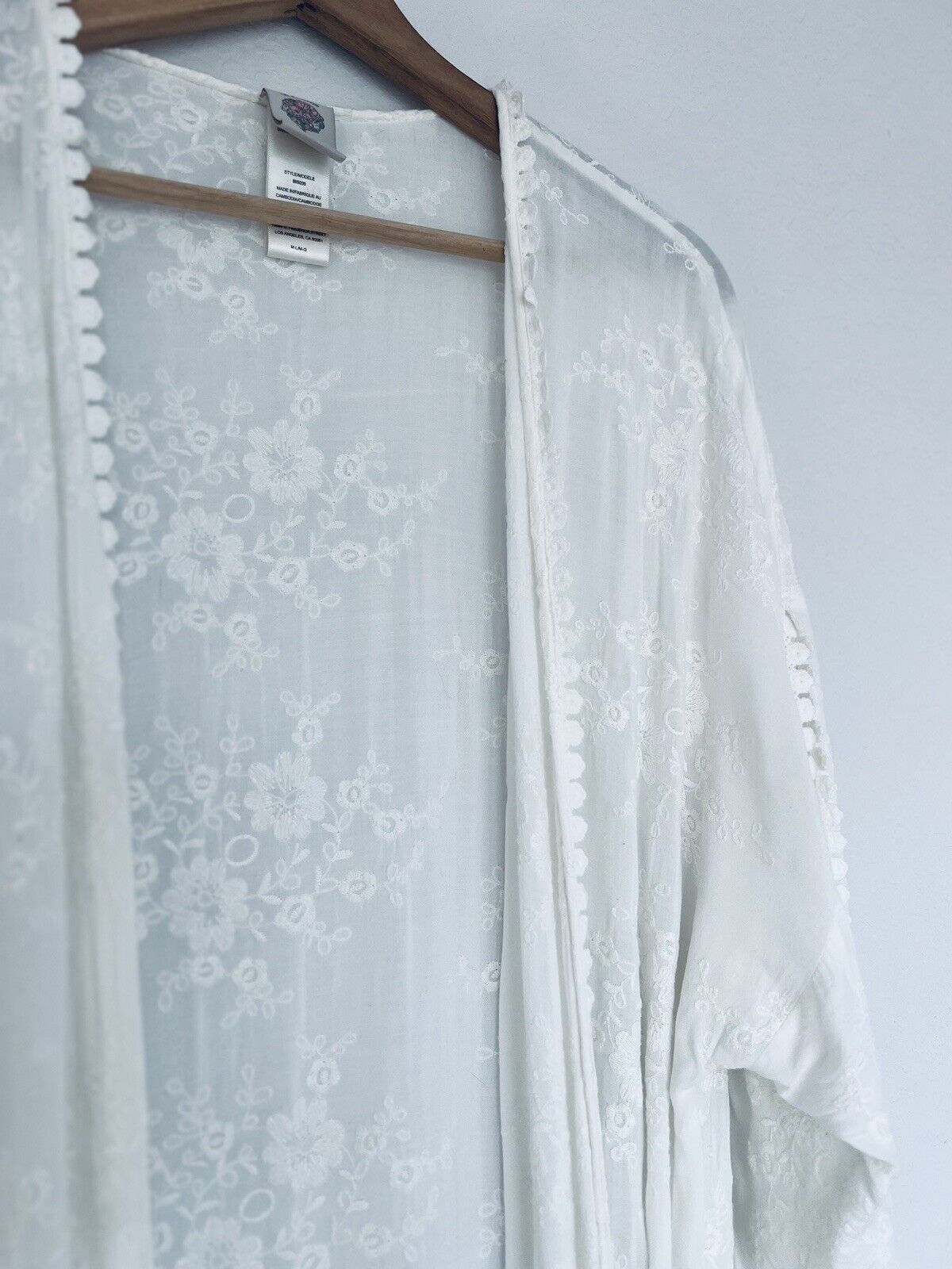 IN BLOOM by Jonquil Tie Wrap Kimono Robe White Floral Embroidered Fairy Boho