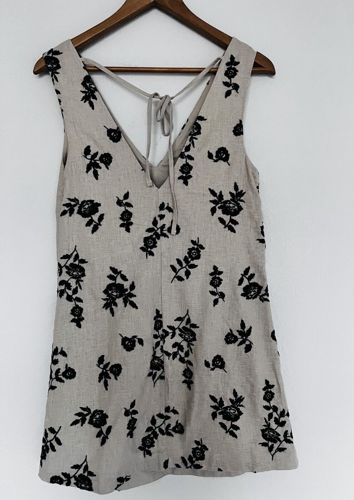 ABERCROMBIE  & FITCH Gray Floral Embroidered Dress Sz XS Linen Blend V-Neck