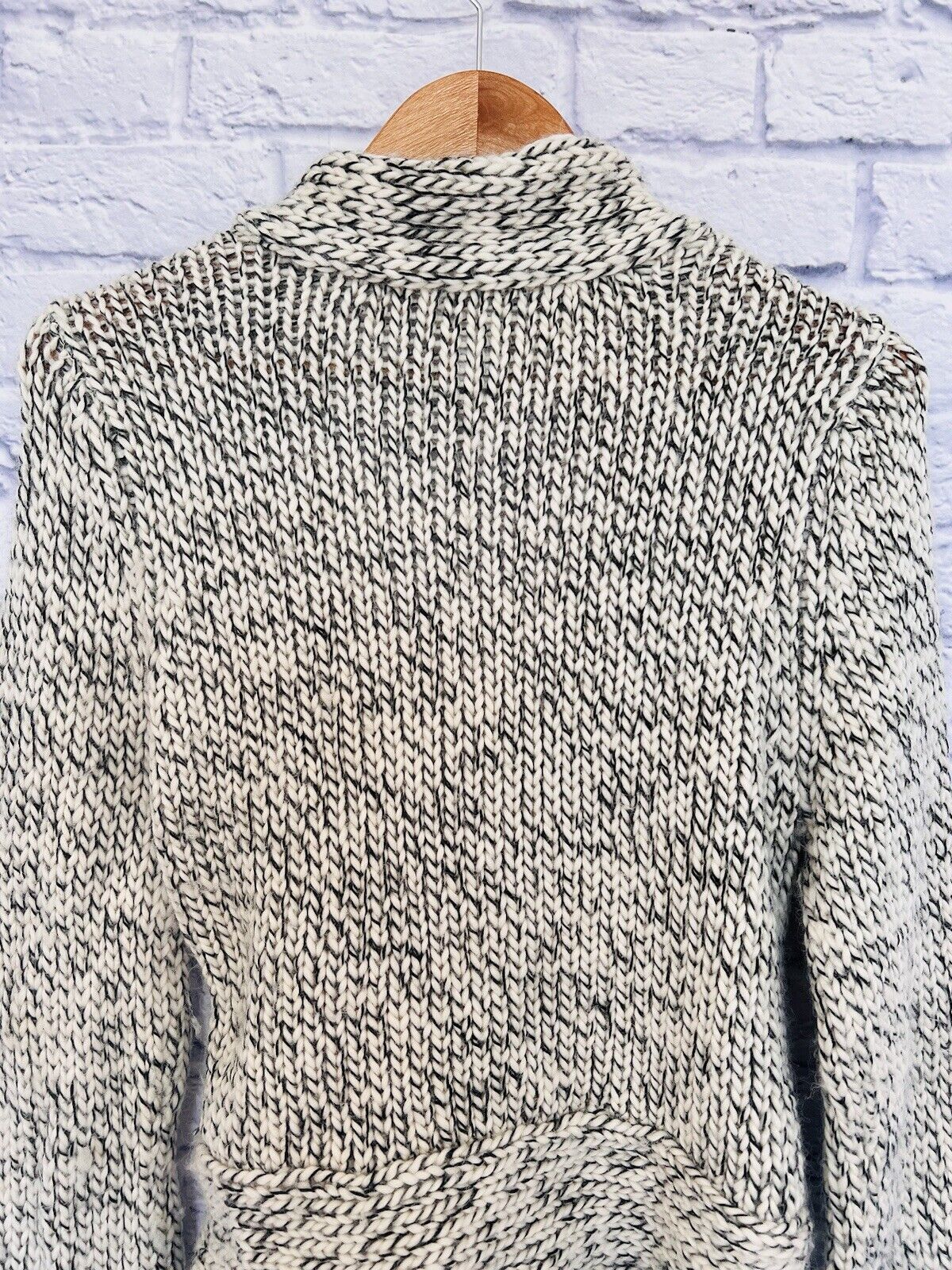 White House Black Market Wrap Front Cardigan  Chunky Sweater Sz XS Wool Blend