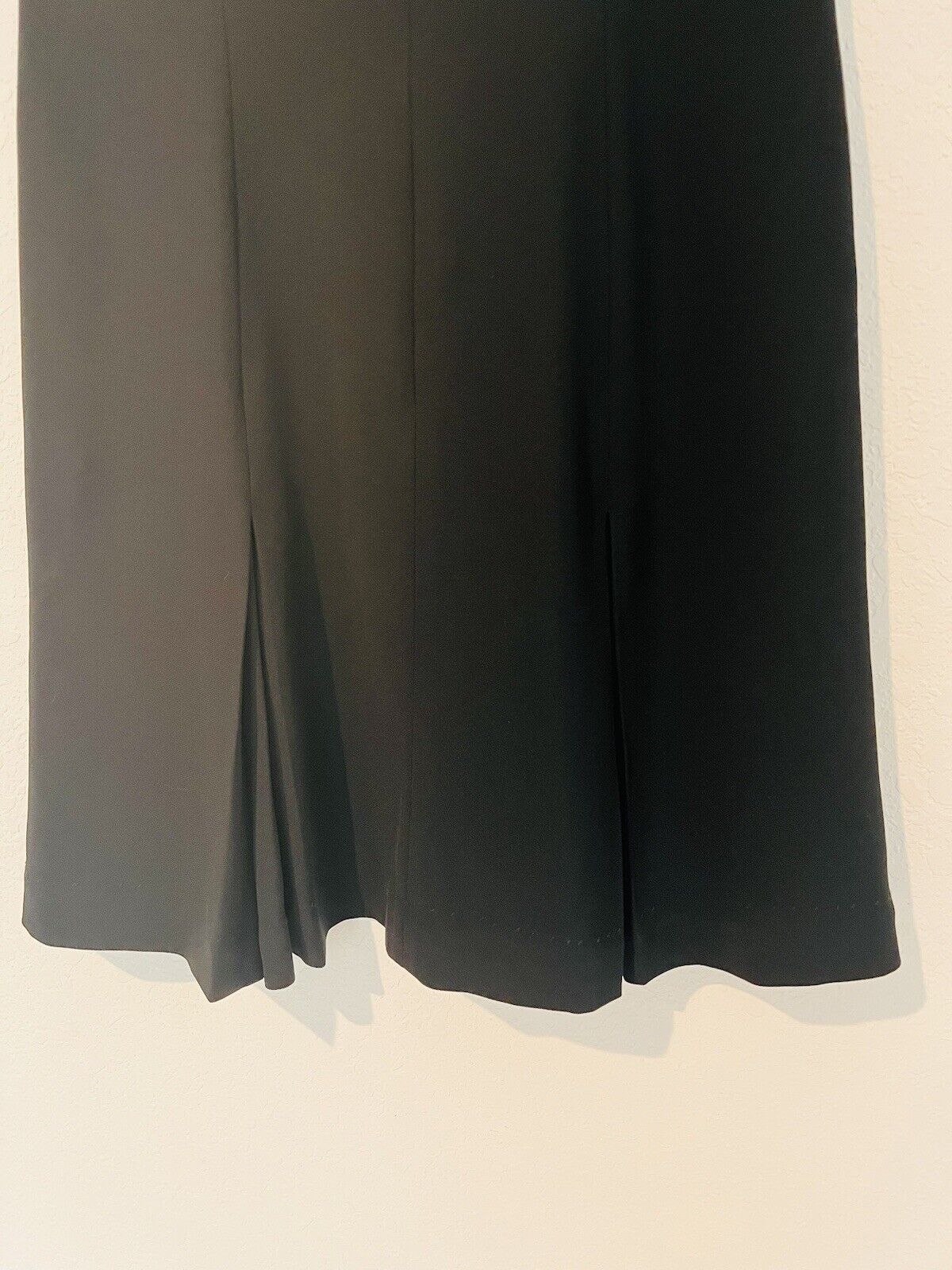 ANN TAYLOR Little Black Dress Sz 6 Faux Front Pockets Classic Back Zipper Office