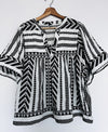OLD NAVY Aztec Woven Top Sz XL Flutter Sleeves Blouse Southwestern Boho