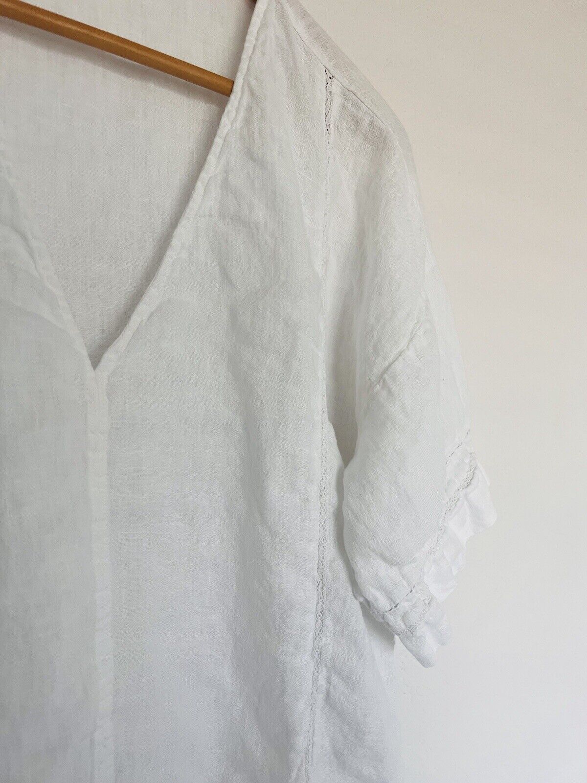 ZARA NWT 100% Linen Top Sz S White Lace Trim Short Sleeve Blouse V-Neck Tunic