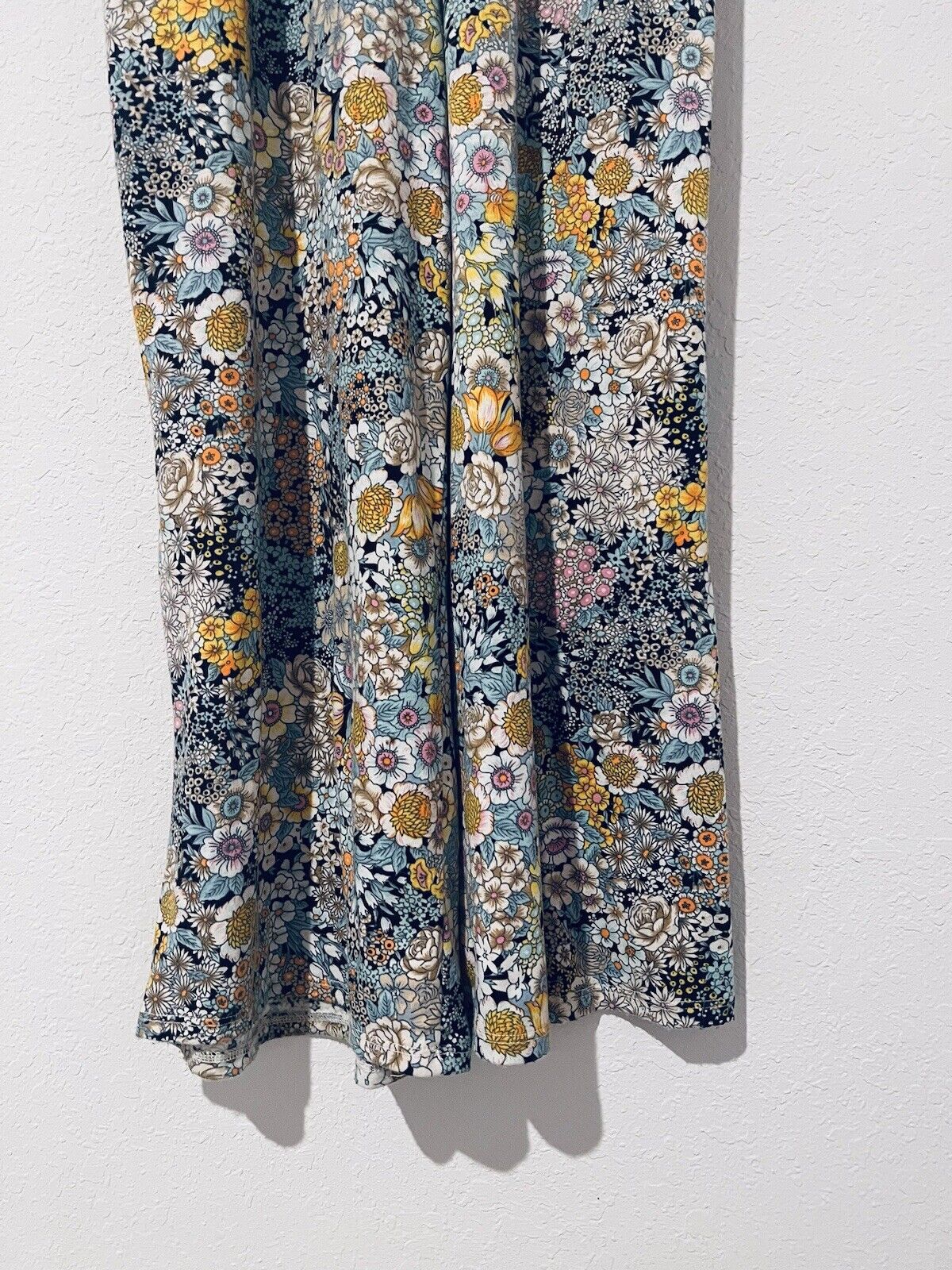 WILD FABLE Floral Daisy Jumpsuit Jumper Sz S Wide Leg Romper Boho Hippie