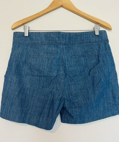 Isaac Mizrahi Womens Shorts 6 Blue Chambray Button Pockets Classic Casual Preppy