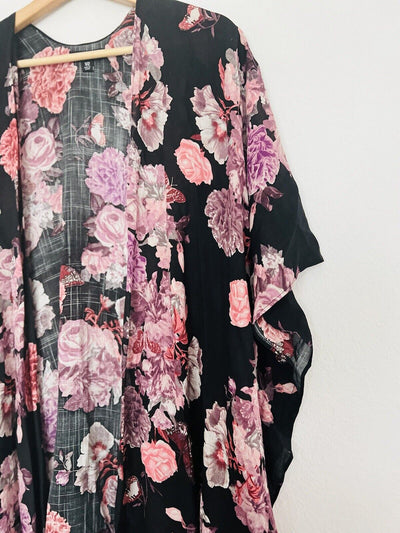 TORRID Black/Pink Floral Short Sleeve Kimono Sz 1/2 Open Front Boho Western