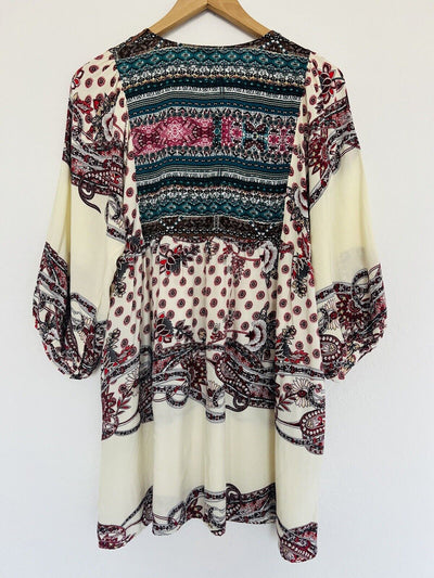UMGEE Cream Floral Babydoll Dress Sz L Tassel Balloon Sleeves Crochet Tunic Boho