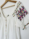 ANTHROPOLOGIE AKEMI + Kim Floral Embroidered Blouse Sz 6 Top Button Accents Boho