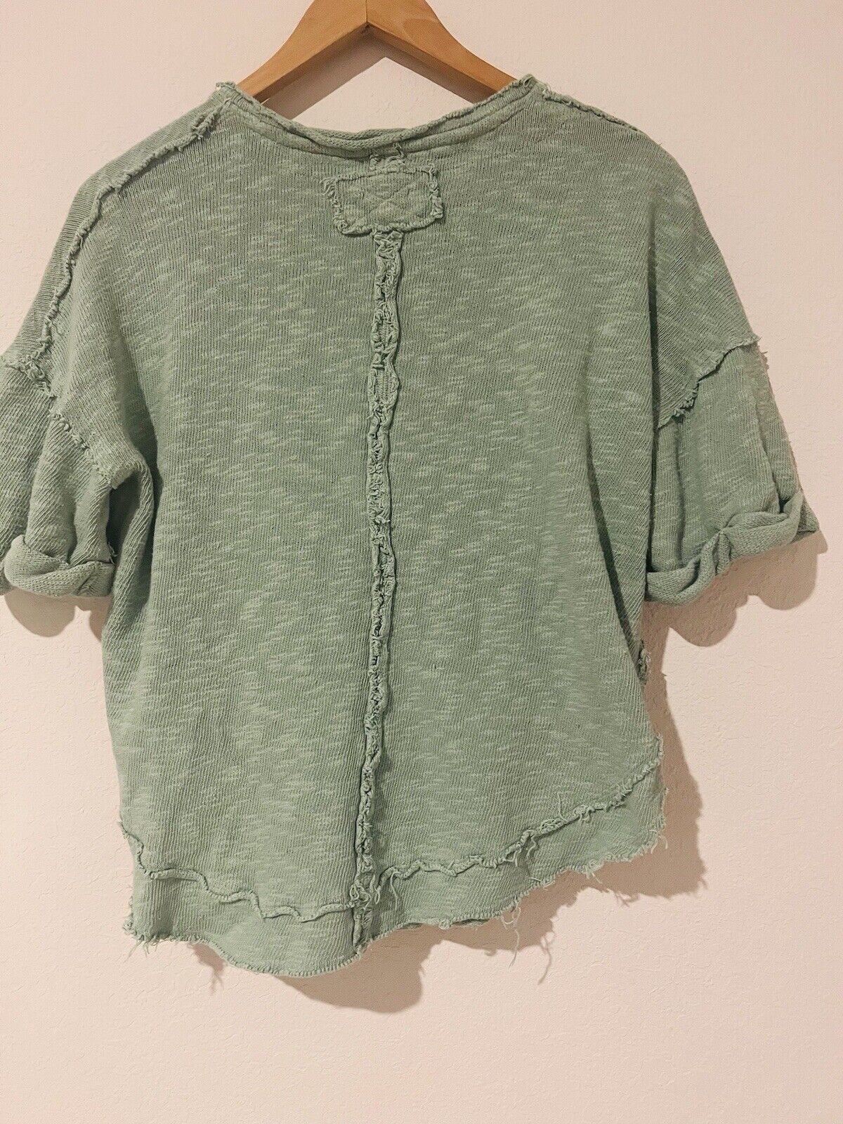 FREE PEOPLE We The Free Slouchy Crop Top Sz S Green Distressed V-Neck Shirt
