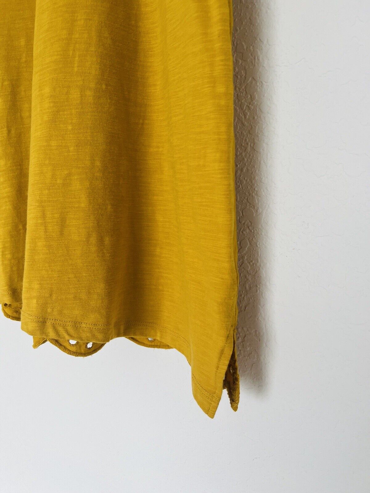 LAUREN CONRAD Gold Eyelet Detail Blouse Sz XL Mix Media Short Sleeve Boho