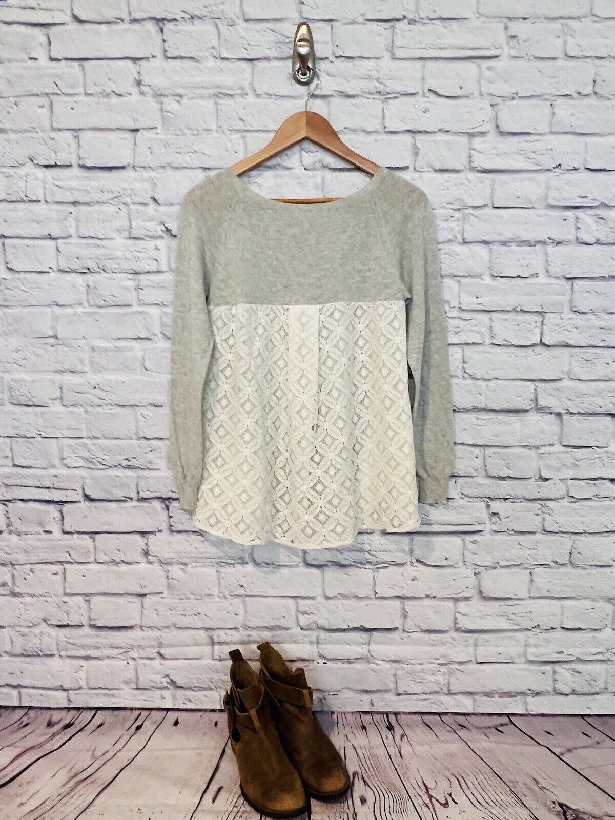 ANTHROPOLOGIE Seen Worn Kept Gray Knit Sweater Sz S Cream Lace Back Boho