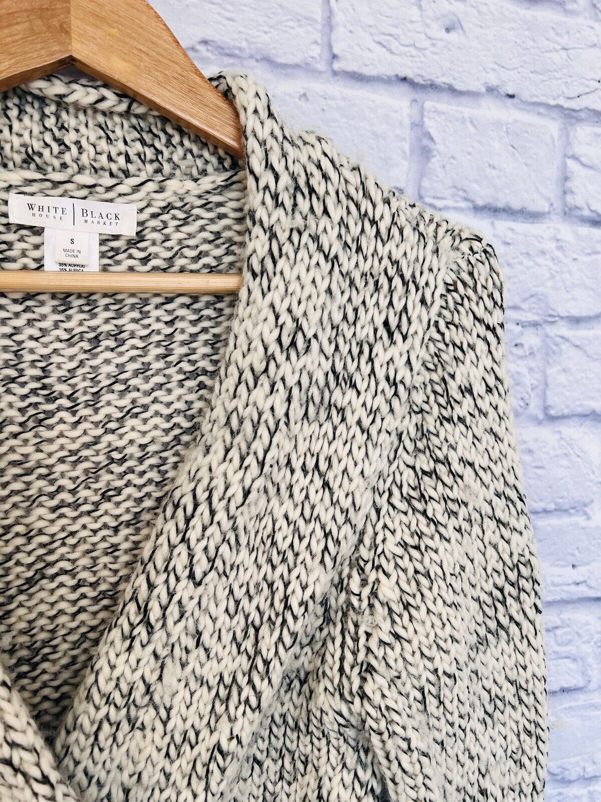 White House Black Market Wrap Front Cardigan  Chunky Sweater Sz XS Wool Blend