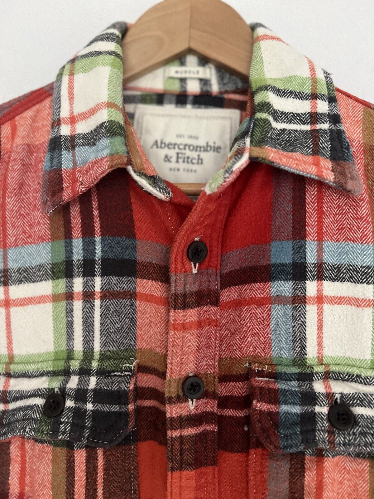 HOLLISTER Red Plaid Heavy Flannel Shirt Sz S Long Sleeve Botton Down Outdoors
