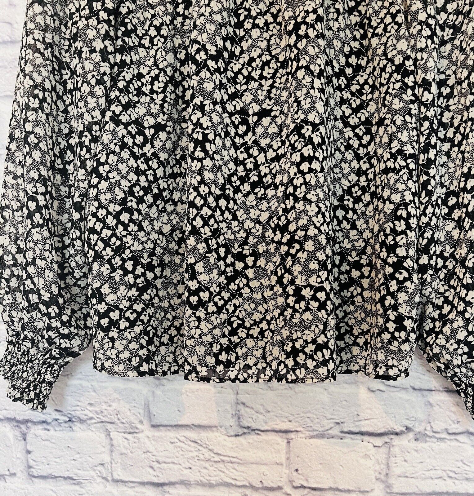 ANN TAYLOR Floral Smock Ruffle Blouse Sz P Small Ditsy Flower Workwear Career