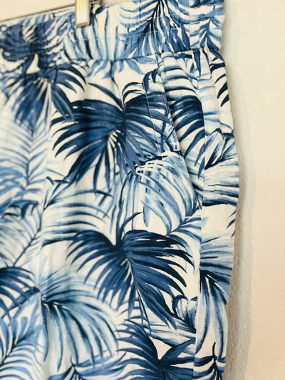 TALBOTS Women’s Sz 2X Blue White Palm Print Pull On Shorts Plus Size Vacation