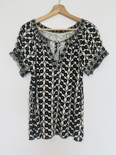 Max Studio Floral Print Blouse Sz L Cream/Black Tie Smock Neck Rayon Blend Boho