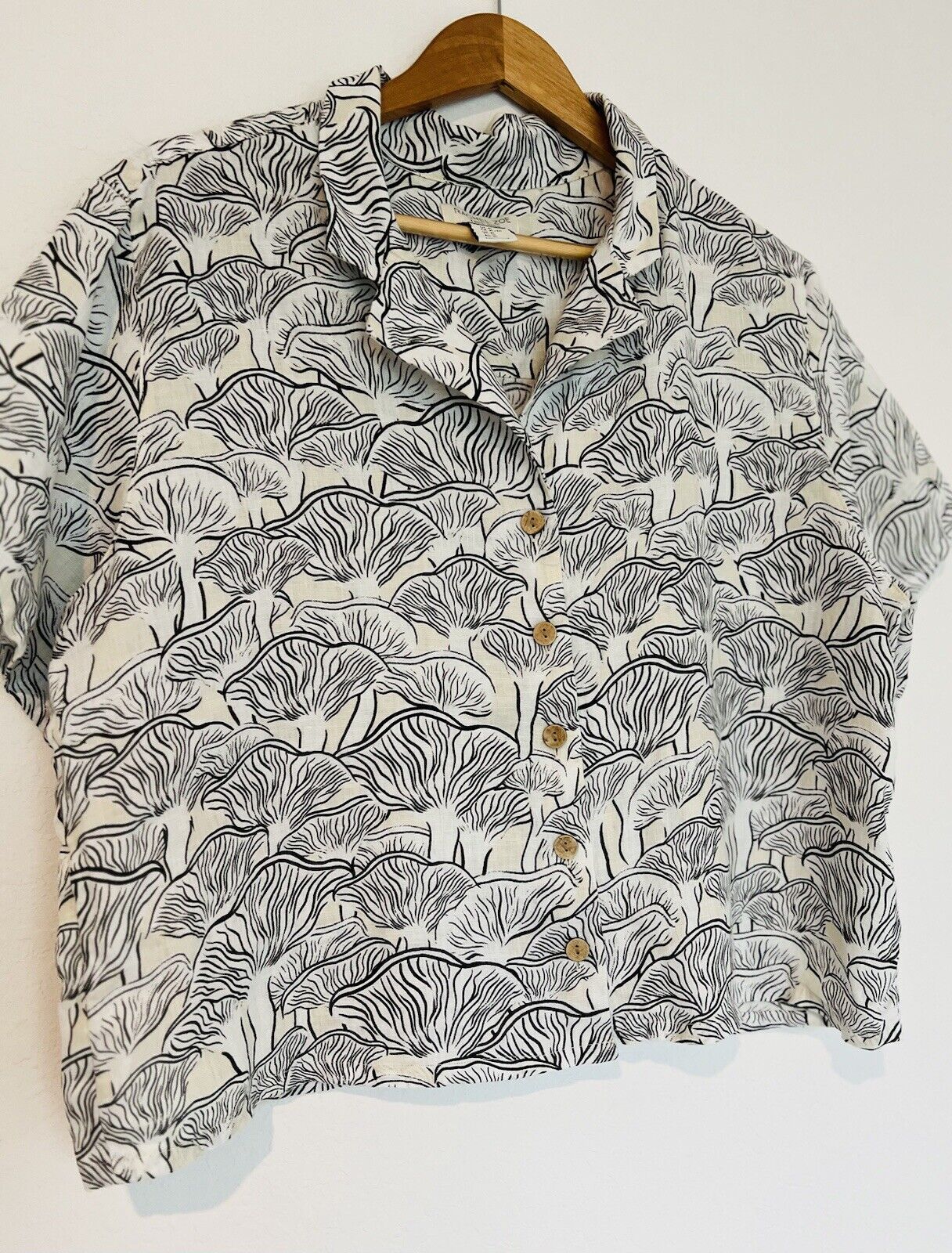 RACHEL ZOE Mushroom Print 100% Linen Botton Shirt Sz L Boxy Relaxed Cropped Boho
