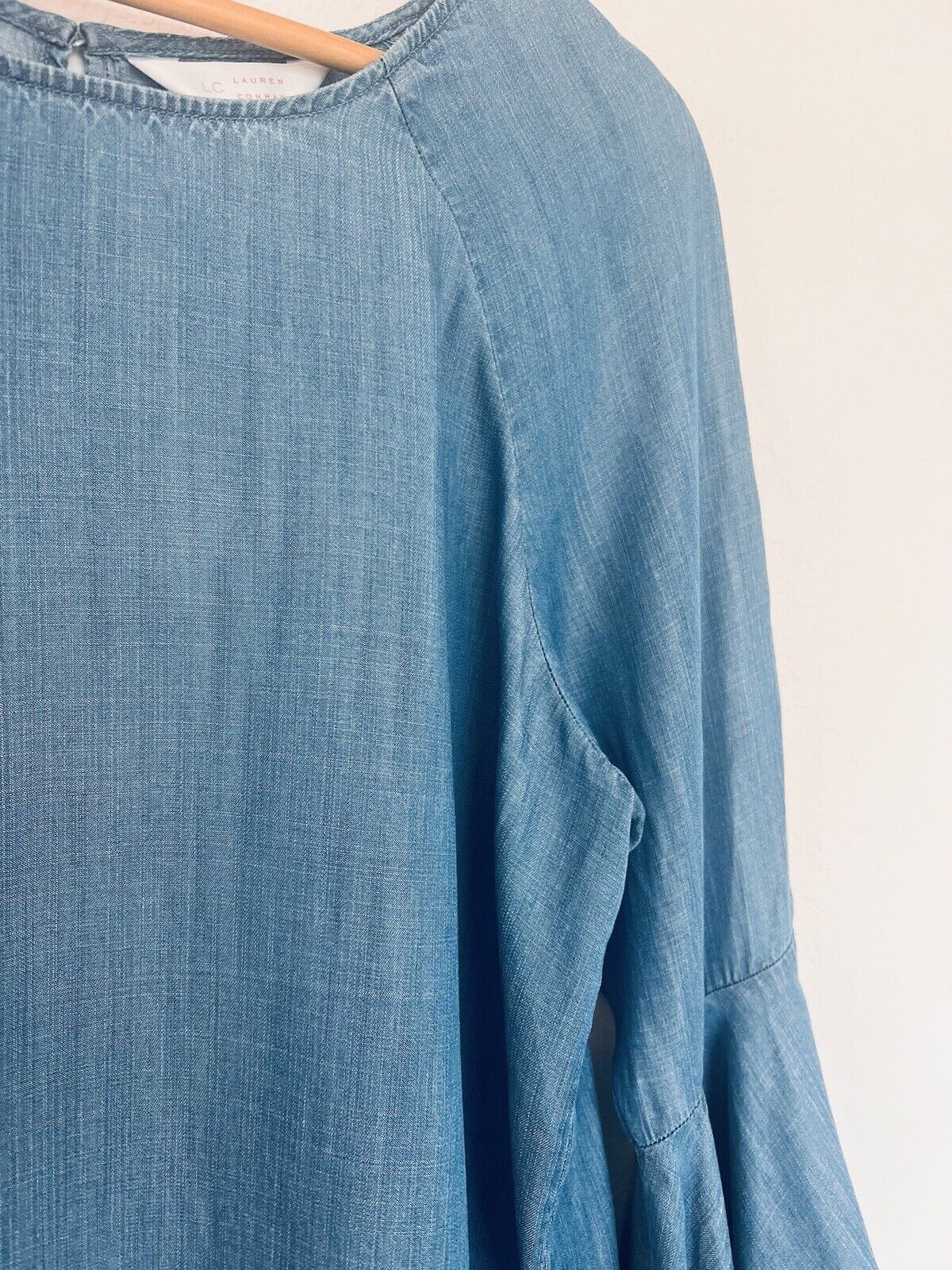 LC Lauren Conrad Denim Blue Blouse Sz L Back Tail Detail Flared Sleeves Boho