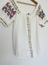 ANTHROPOLOGIE AKEMI + Kim Floral Embroidered Blouse Sz 6 Top Button Accents Boho