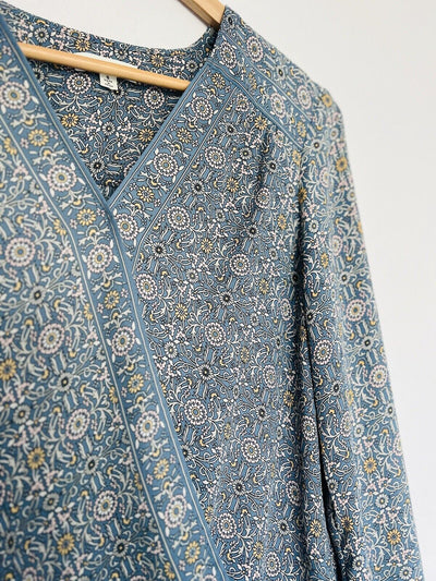 MAX STUDIO Floral Blue Blouse Sz S Hi-Low Top Flowy Boho Career