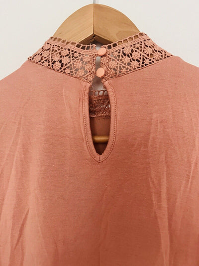 BELLDINI Mixed Media Top Sz S Crochet Knot Jersey Sleeveless Crop Boho Blouse