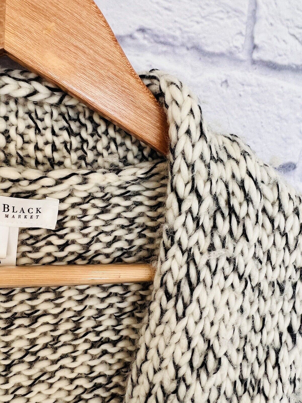 White House Black Market Wrap Front Cardigan  Chunky Sweater Sz XS Wool Blend