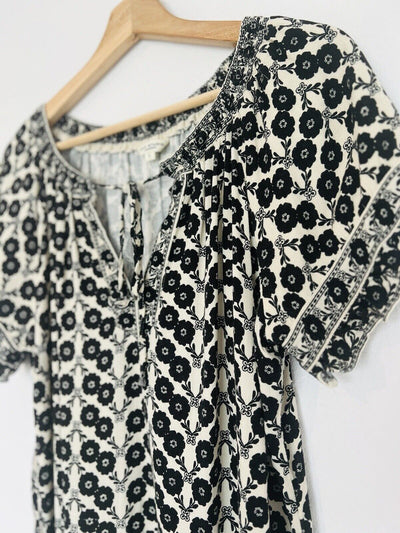 Max Studio Floral Print Blouse Sz L Cream/Black Tie Smock Neck Rayon Blend Boho