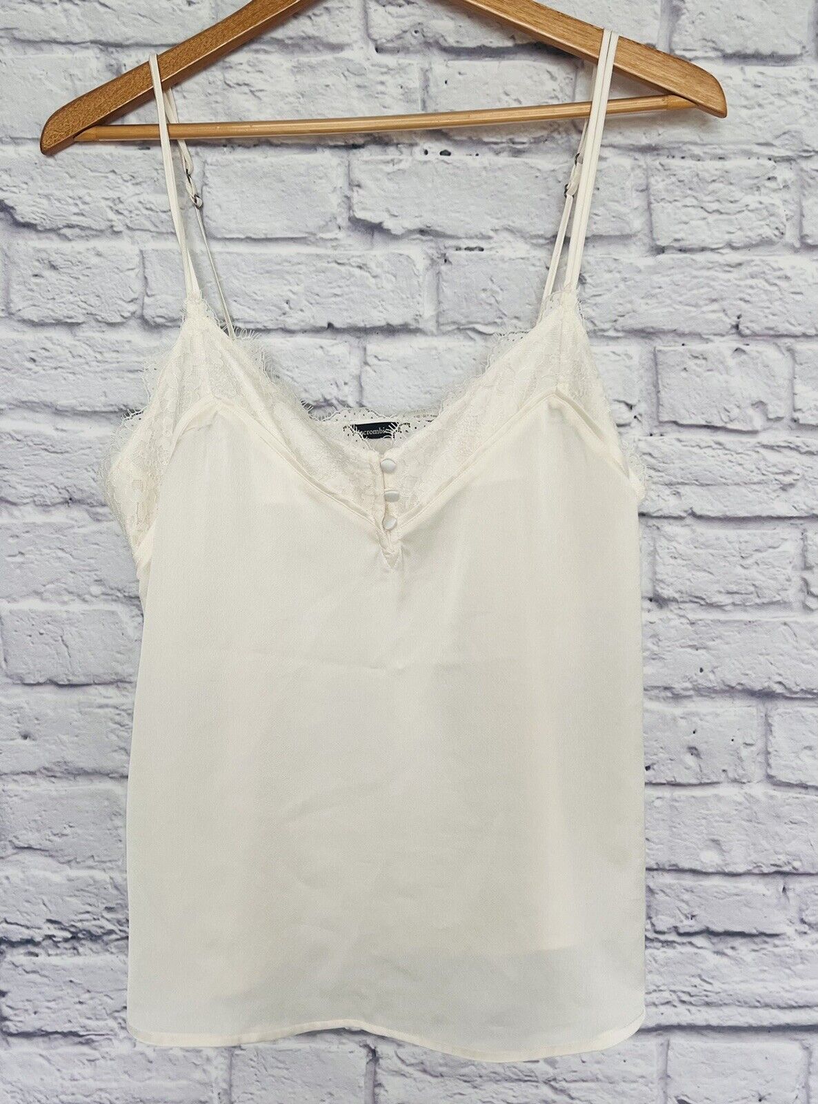 ABERCROMBIE & FITCH Camisole Tank Top Ivory Button Lace Trim Sz S Fairy Romantic