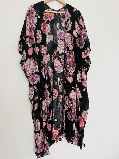 TORRID Black/Pink Floral Short Sleeve Kimono Sz 1/2 Open Front Boho Western