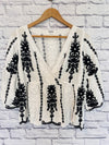 KINDRED Embroidered Eyelet Blouse Sz L Babydoll 3/4 Sleeve Ruffled Pullover Top