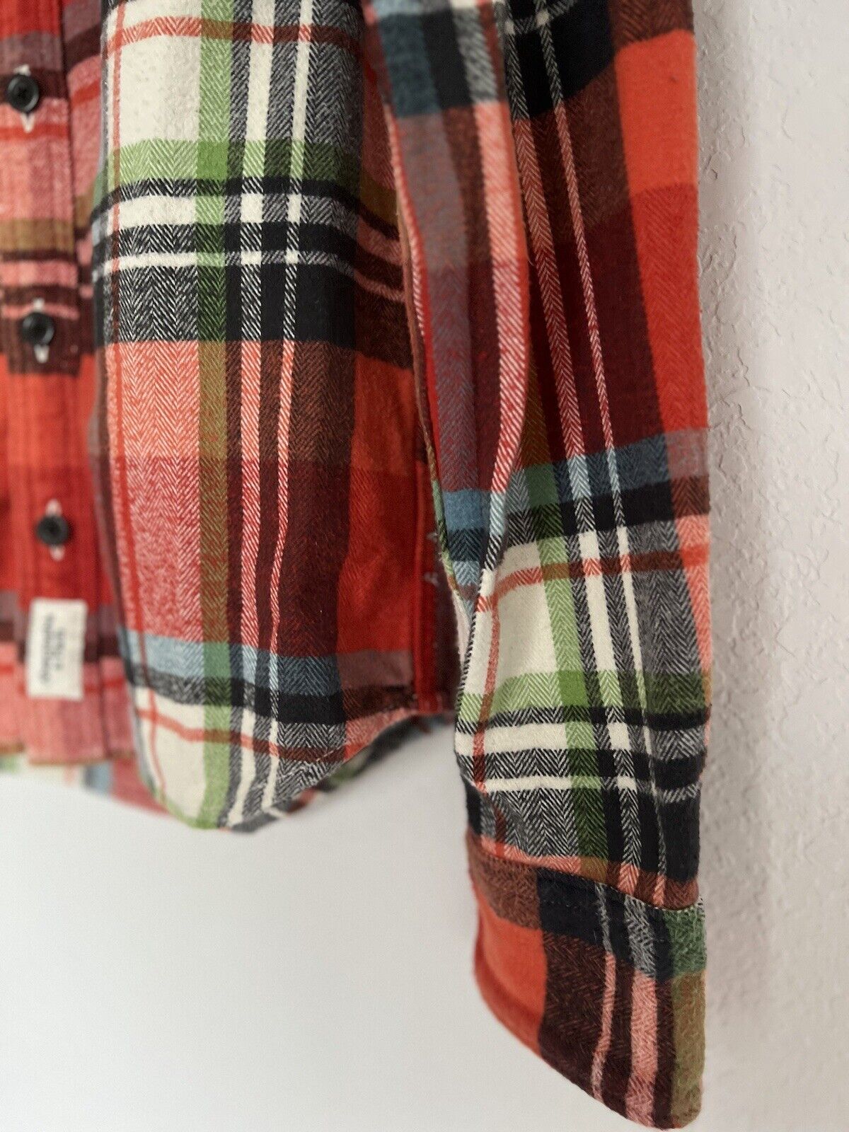 HOLLISTER Red Plaid Heavy Flannel Shirt Sz S Long Sleeve Botton Down Outdoors