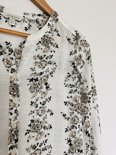 LUCKY BRAND Valentina Cream Floral Top Sz XS Long Sleeve Ruffle Shoulder Detail