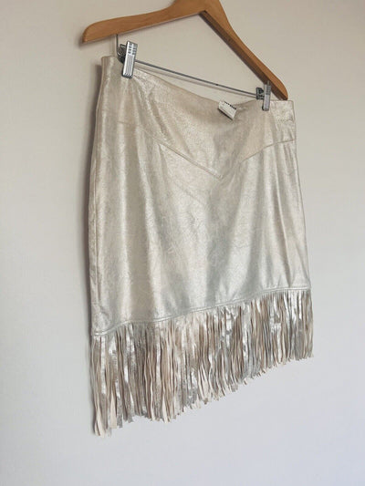 SHYANNE Faux Suede Skirt Sz Silver Fringe Knee Length Soft Western Boho Festival