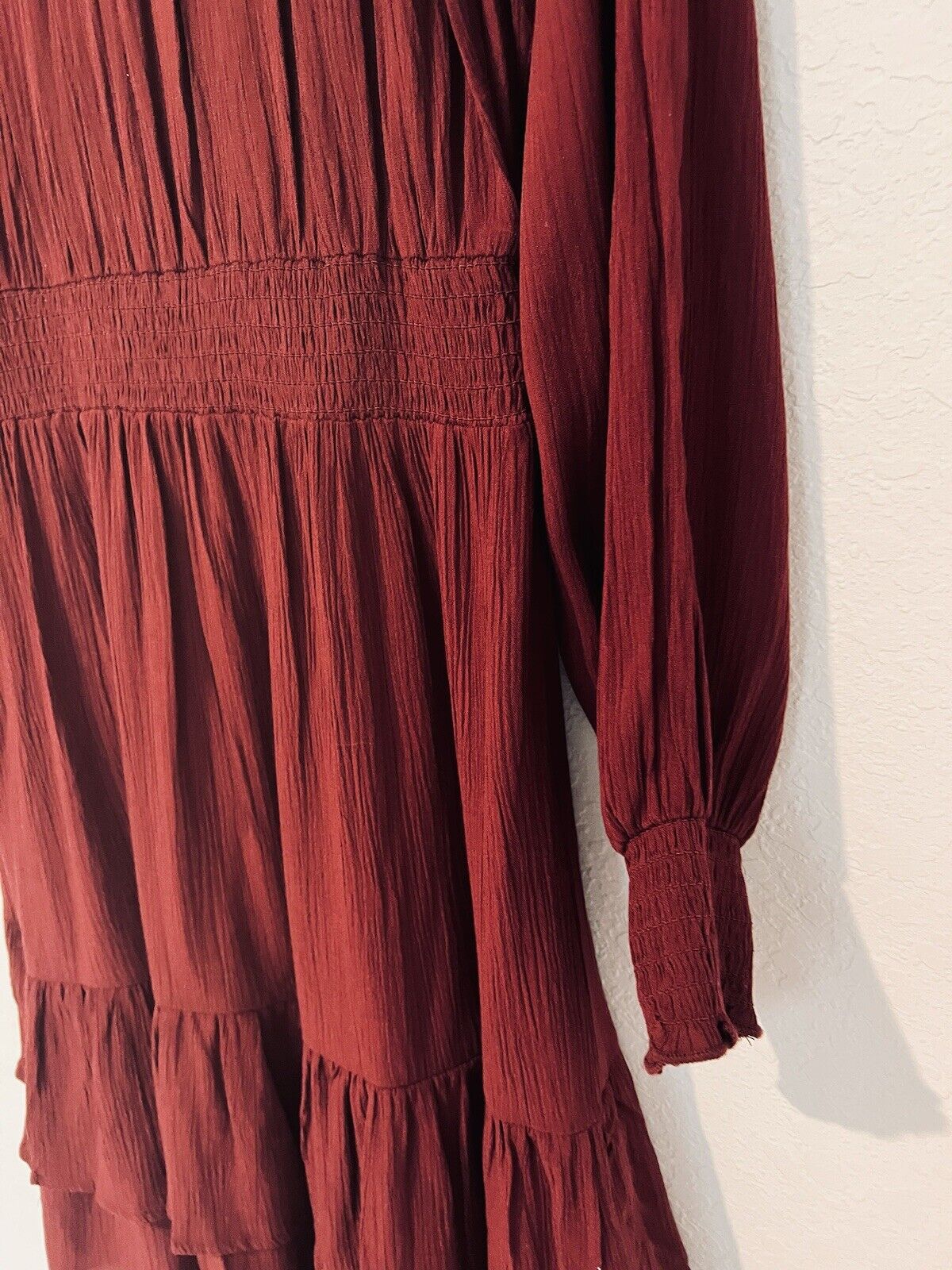 KNOX ROSE Burgundy Long Sleeve Dress Sz M Ruffle Tiered Boho Knee Smock Wrist