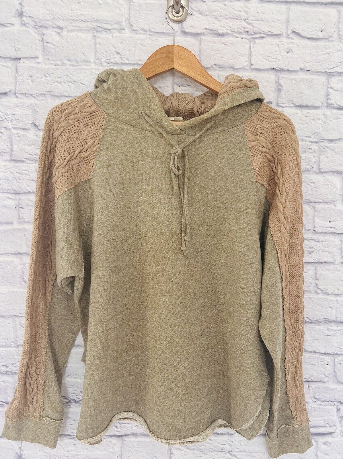 ODDI Hooded Pullover Sweatshirt Sz L Cable Knit Detail Sweater Beige Boho